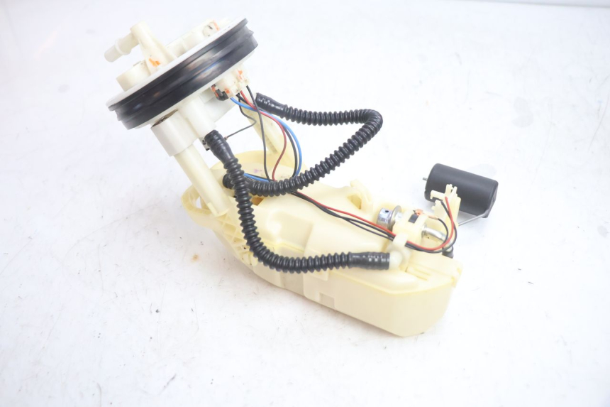 photo de FUEL PUMP SUZUKI BURGMAN EXECUTIVE ABS 650 (2006 - 2012) - Main view