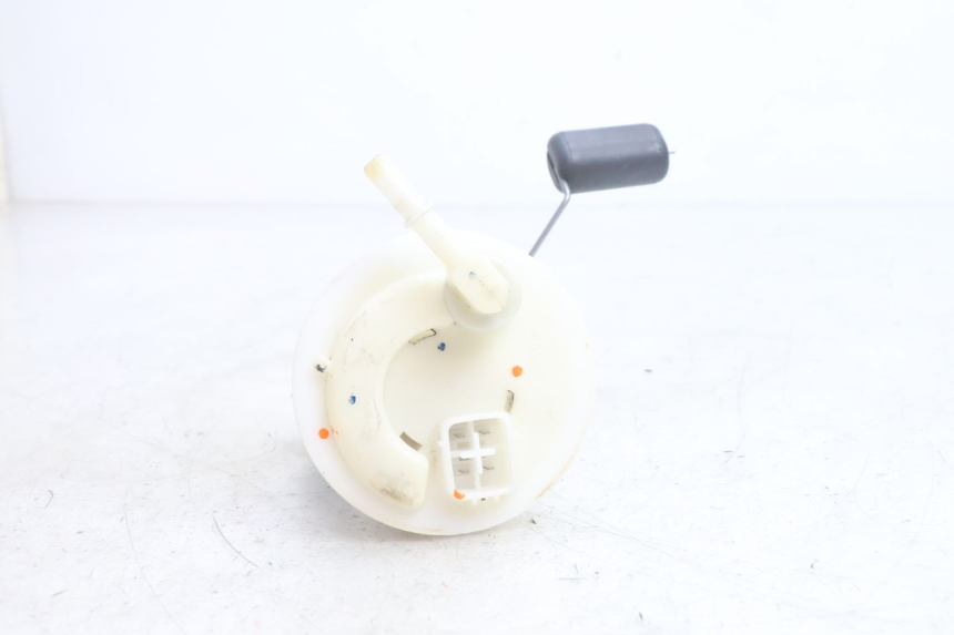 photo de FUEL PUMP YAMAHA BW'S BWS 125 (2010 - 2013) - Alternative perspective