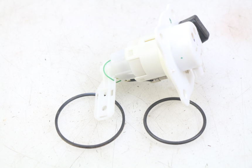 photo de FUEL PUMP HONDA CRF CR-F 125 (2022 - 2023) - Zoom on usage condition