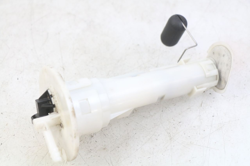 photo de FUEL PUMP KYMCO DOWNTOWN ABS 125 (2015 - 2017) - Surface and material condition