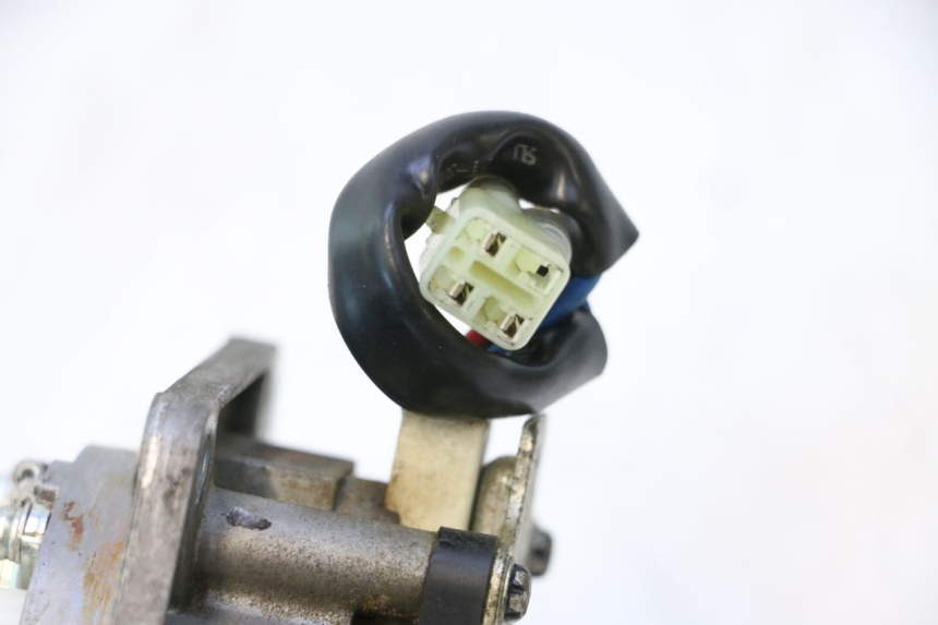 photo de FUEL PUMP KAWASAKI ER-6 ER6 N 650 (2005 - 2009) - Alternative perspective
