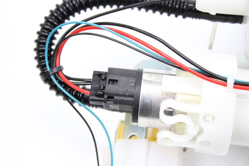 photo de FUEL PUMP BMW F GS K81 850 (2018 - 2023) - Alternative perspective