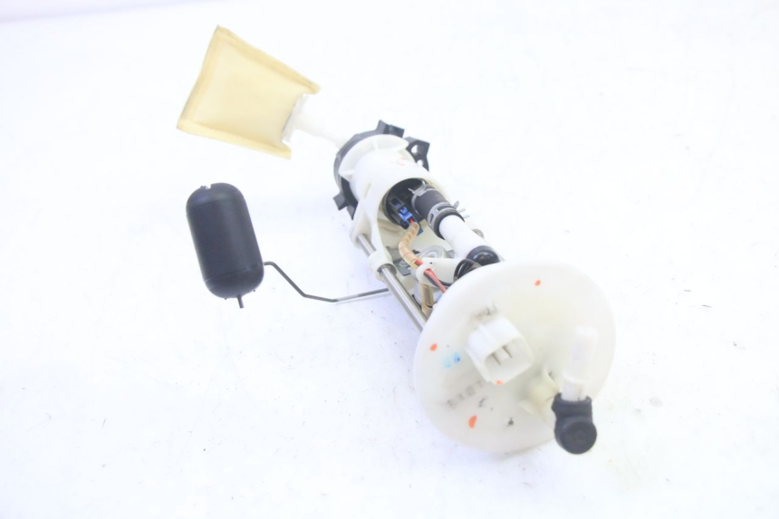 photo de FUEL PUMP HONDA FES S-WING SWING ABS 125 (2007 - 2015) - Alternative perspective