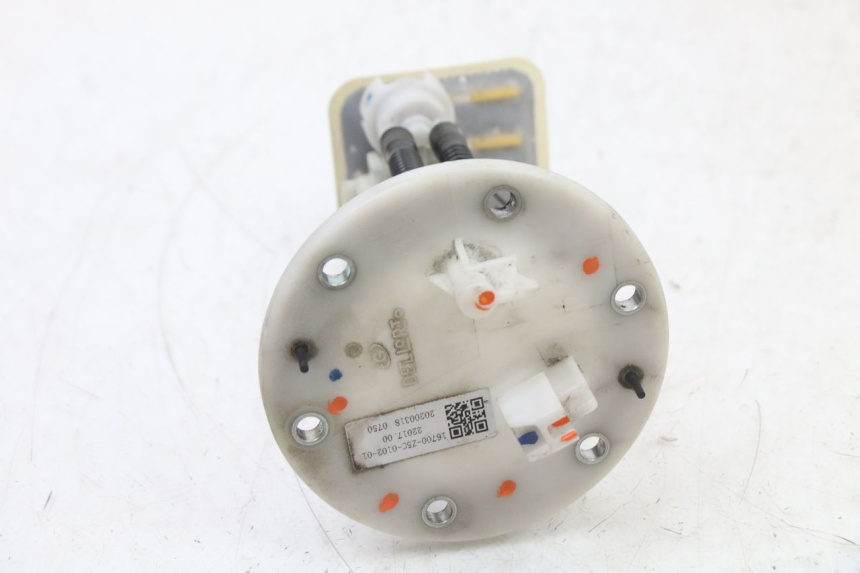 photo de FUEL PUMP SYM FIDDLE 3 III 125 (2014 - 2020) - Zoom on usage condition