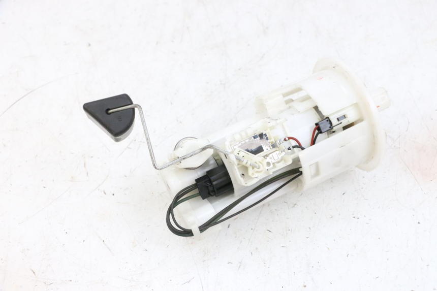 photo de FUEL PUMP YAMAHA FJR ABS 1300 (2006 - 2012) - Fixing points details