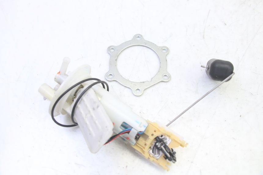 photo de FUEL PUMP BMW G310 R 310 (2016 - 2020) - Alternative perspective