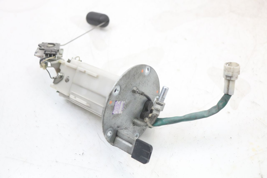 photo de FUEL PUMP SUZUKI GSR 750 (2011 - 2017) - Zoom on usage condition
