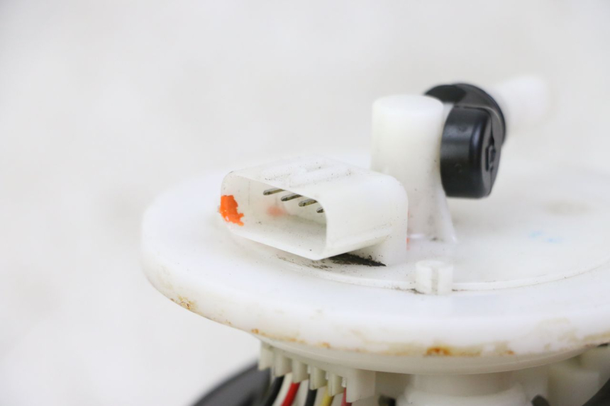 photo de FUEL PUMP HONDA PES PS I 125 (2006 - 2012) - Alternative perspective