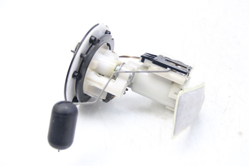 photo de FUEL PUMP YAMAHA HW XENTER 125 (2011 - 2017) - Zoom on usage condition