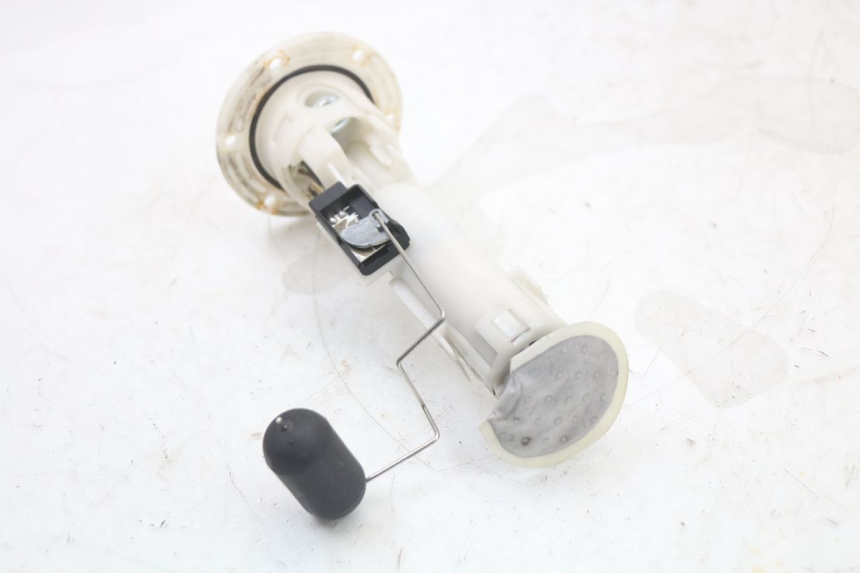photo de FUEL PUMP KYMCO X-TOWN XTOWN 125 (2016 - 2021) - Fixing points details