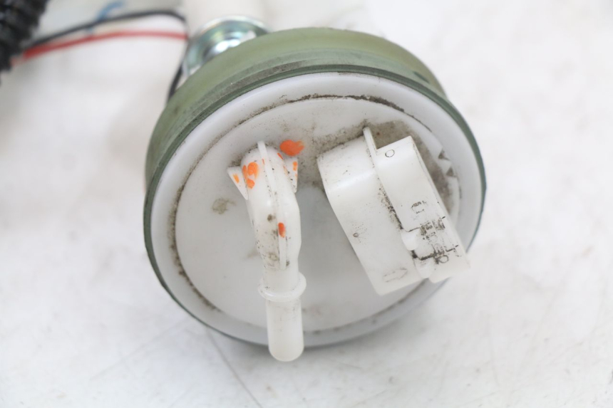 photo de FUEL PUMP PIAGGIO MP3 HPE 350 (2018 - 2020) - Technical close-up