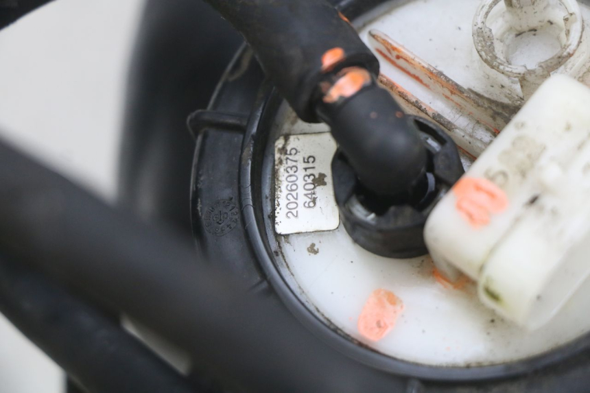 photo de FUEL PUMP PIAGGIO MP3 LT 400 (2007 - 2012) - Zoom on usage condition