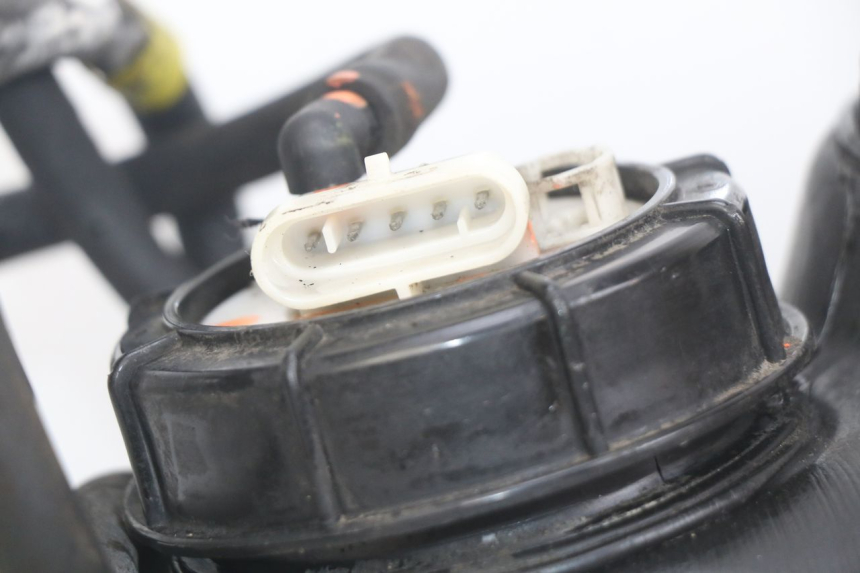 photo de FUEL PUMP PIAGGIO MP3 LT 400 (2007 - 2012) - Checked used part