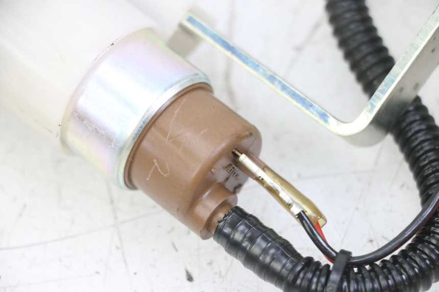 photo de FUEL PUMP PIAGGIO MP3 LT 300 (2010 - 2016) - High-resolution close-up