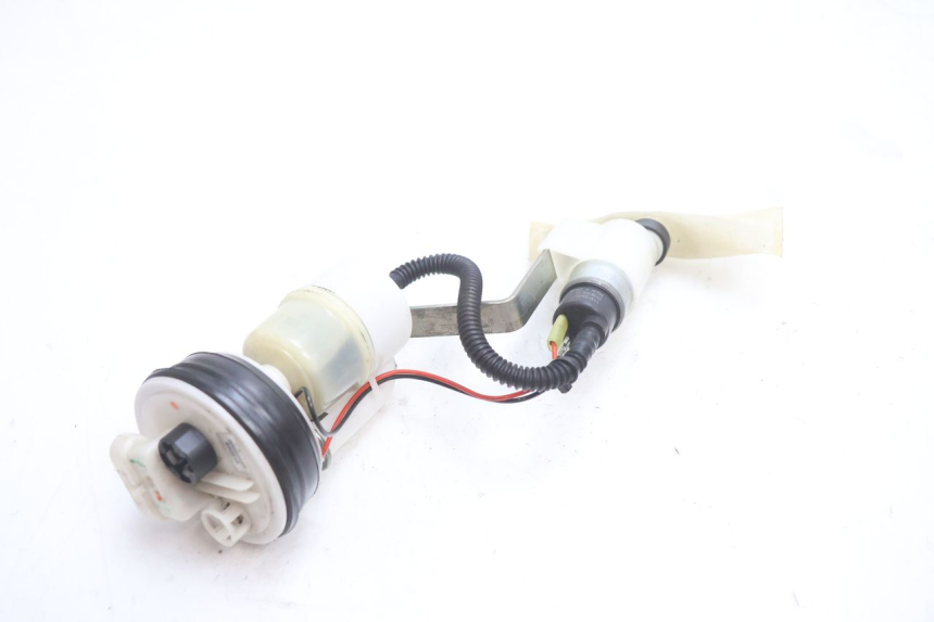 photo de FUEL PUMP PIAGGIO MP3 LT 300 (2010 - 2016) - Technical close-up