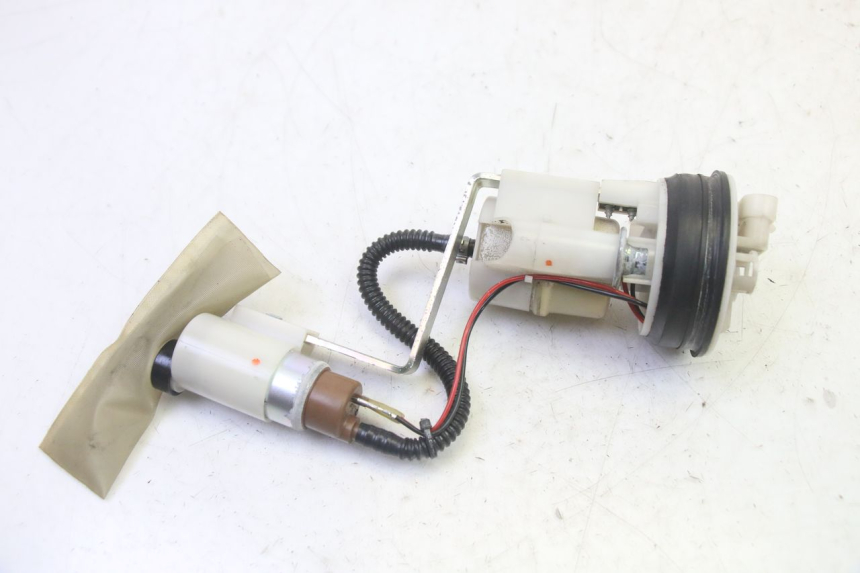 photo de FUEL PUMP PIAGGIO MP3 RL 250 (2006 - 2010) - Zoom on usage condition