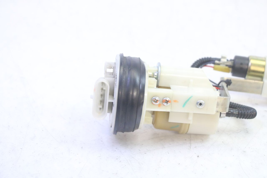 photo de FUEL PUMP PIAGGIO MP3 RL 250 (2006 - 2010) - Product overview
