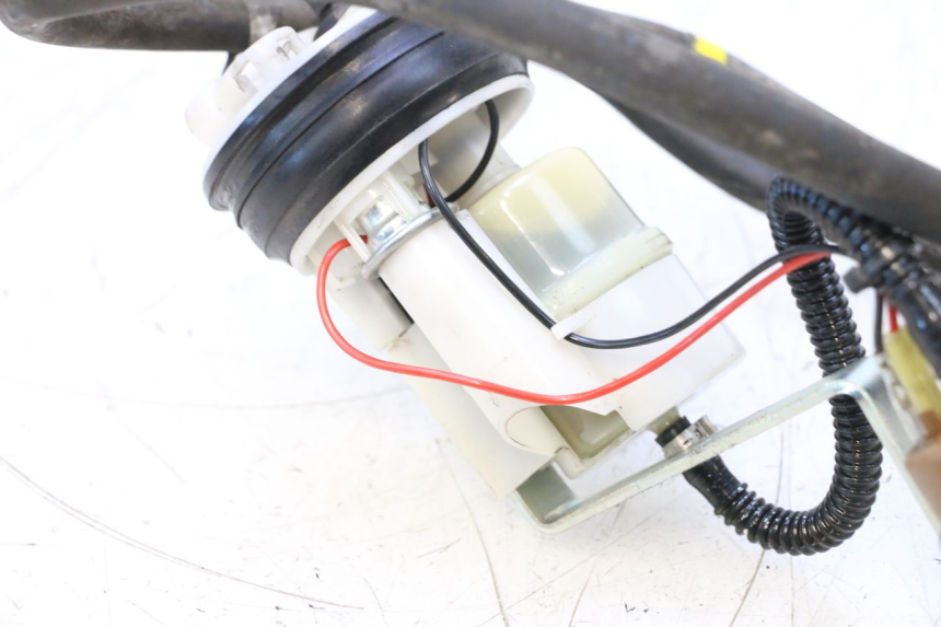 photo de FUEL PUMP PIAGGIO MP3 RL 250 (2006 - 2010) - Checked used part