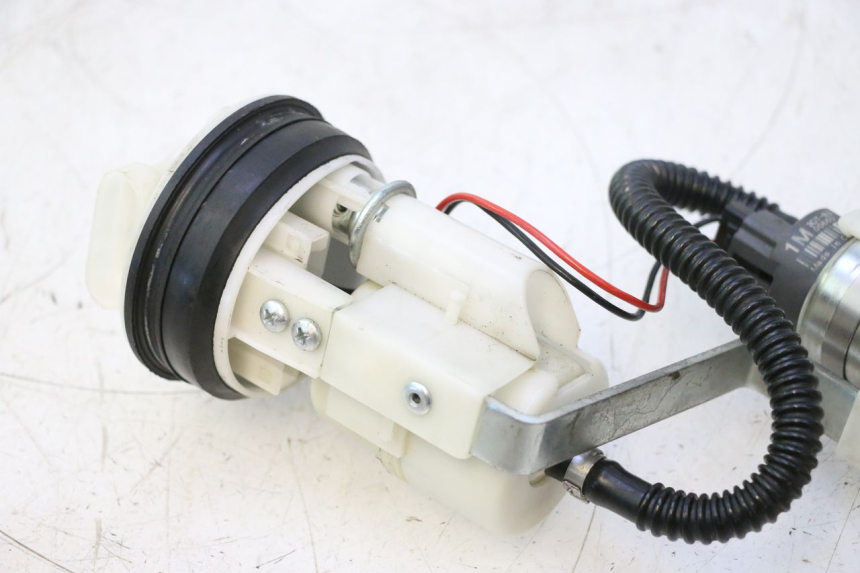 photo de FUEL PUMP PIAGGIO MP3 500 (2011 - 2015) - Fixing points details