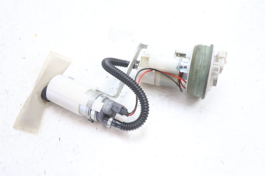 photo de FUEL PUMP PIAGGIO MP3 500 (2016 - 2018) - Alternative perspective