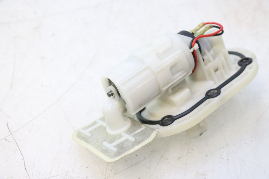 photo de FUEL PUMP JM MOTORS OLDIES 4T 50 (2020 - 2026) - Technical close-up