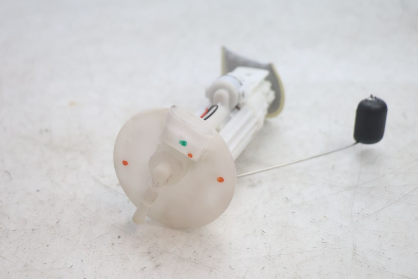 photo de FUEL PUMP JM MOTORS R-MAX TECH 50 (2024 - 2026) - Technical close-up