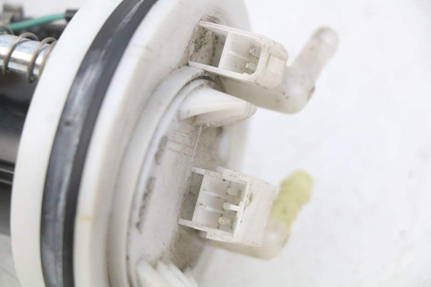 photo de FUEL PUMP PEUGEOT SATELIS COMPRESSOR K15 125 (2006 - 2009) - Technical close-up