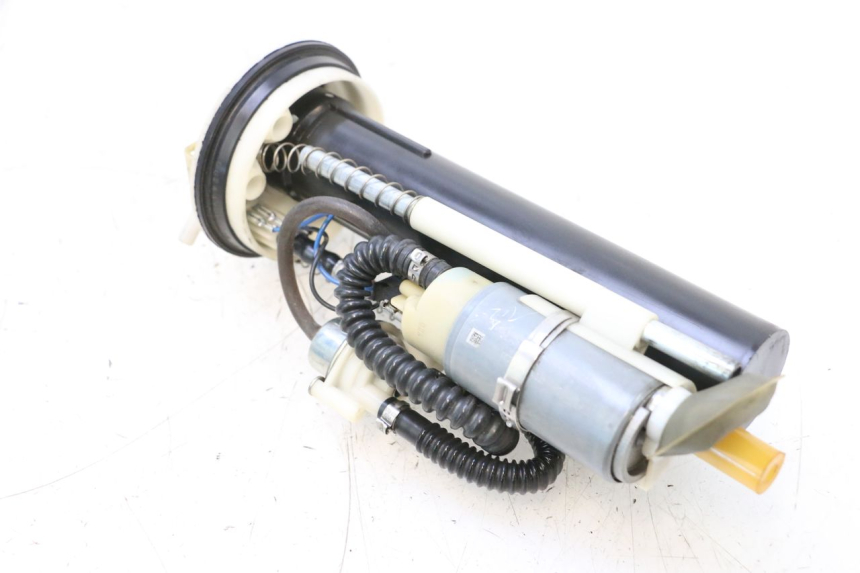 photo de FUEL PUMP PEUGEOT SATELIS COMPRESSOR K15 125 (2006 - 2009) - Markings and original references