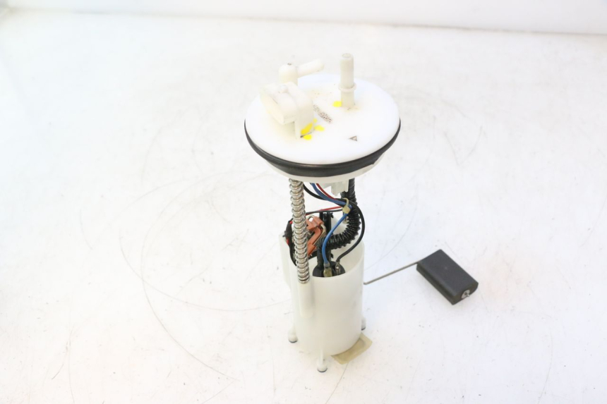 photo de FUEL PUMP PEUGEOT SATELIS 125 (2013 - 2018) - Zoom on usage condition