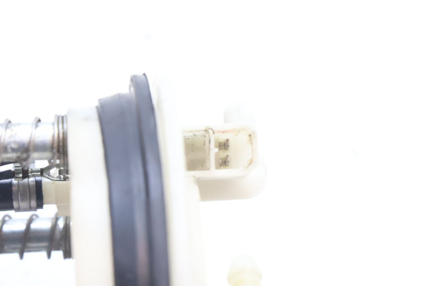 photo de FUEL PUMP PEUGEOT SATELIS 125 (2006 - 2009) - Technical close-up