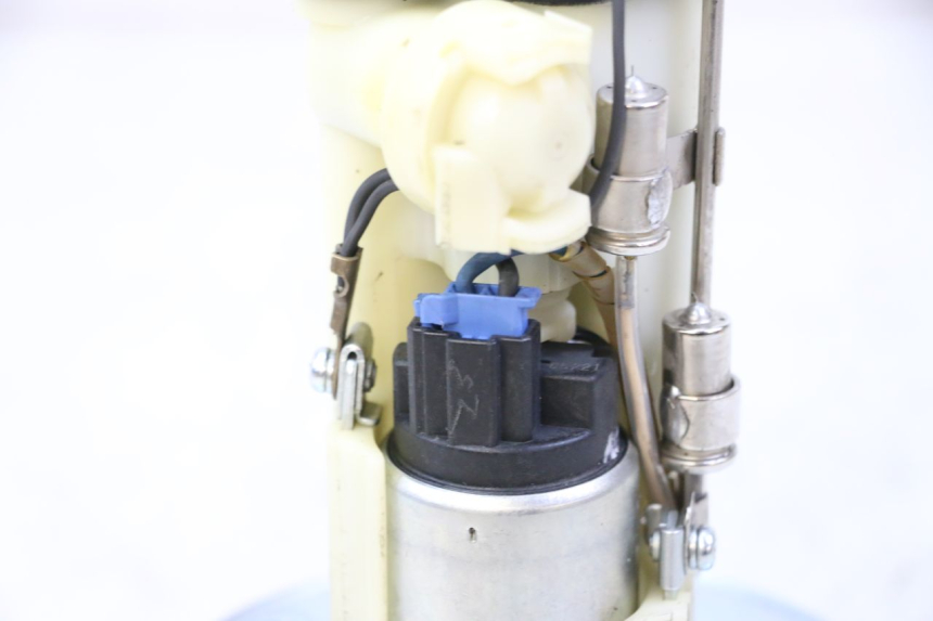 photo de FUEL PUMP SUZUKI SV S 650 (2003 - 2009) - Fixing points details