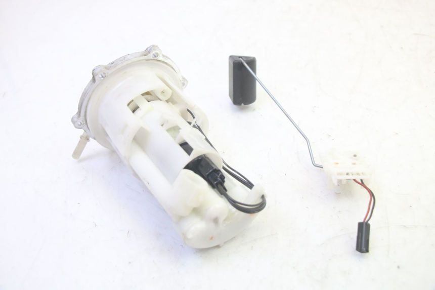 photo de FUEL PUMP YAMAHA TDM ABS 900 (2002 - 2014) - Alternative perspective