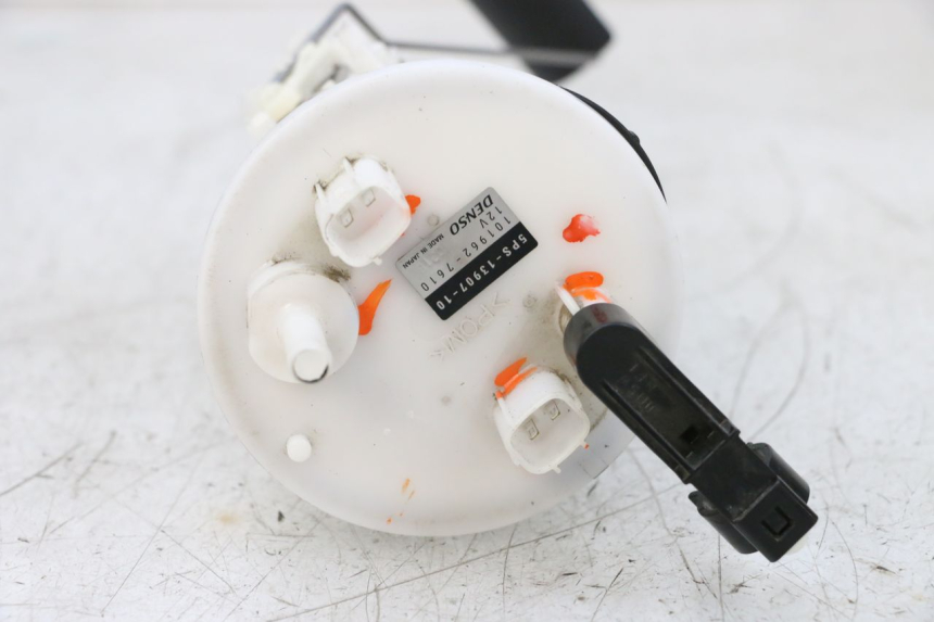 photo de FUEL PUMP YAMAHA TDM ABS 900 (2002 - 2014) - Surface and material condition