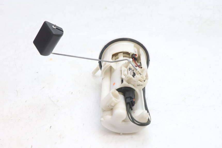 photo de FUEL PUMP YAMAHA TDM ABS 900 (2002 - 2014) - Surface and material condition