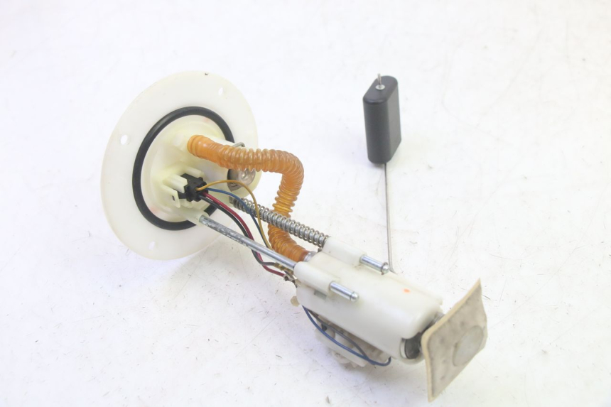 photo de FUEL PUMP DAELIM VJ ROADWIN FI 125 (2008 - 2017) - Technical close-up