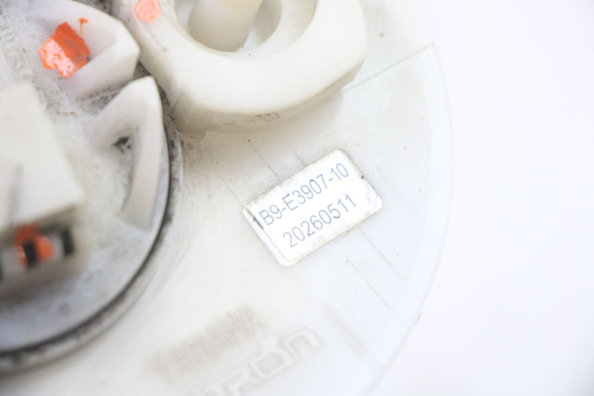 photo de FUEL PUMP YAMAHA XMAX X-MAX 125 (2006 - 2009) - Fixing points details