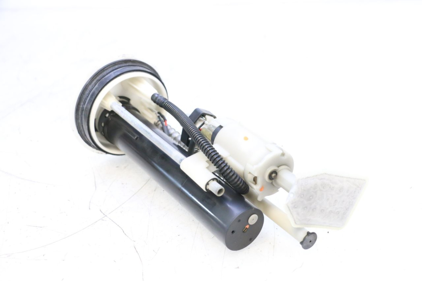photo de FUEL PUMP YAMAHA X-MAX XMAX 125 (2010 - 2013) - Fixing points details