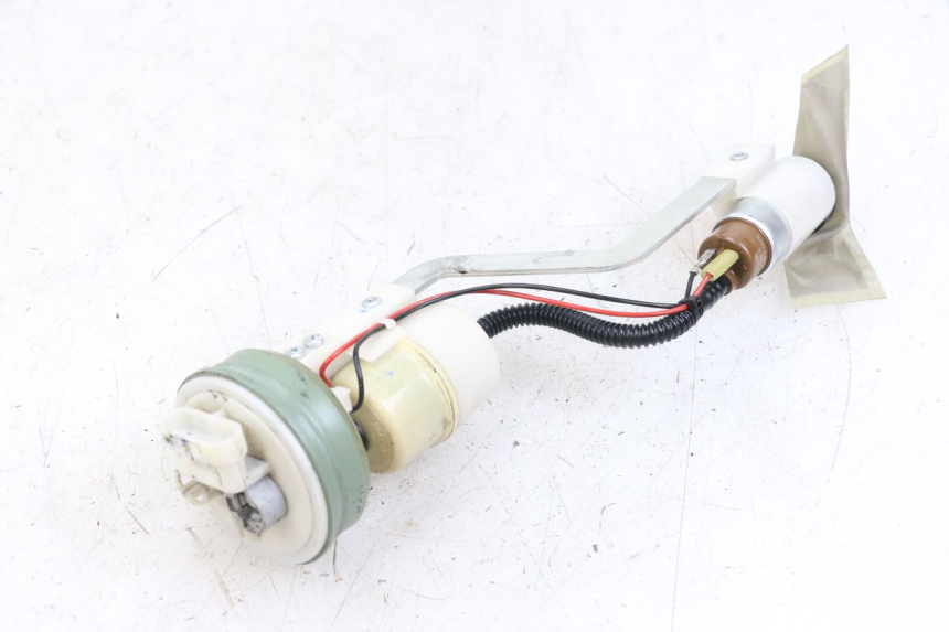 photo de FUEL PUMP PIAGGIO X10 125 (2012 - 2017) - Fixing points details