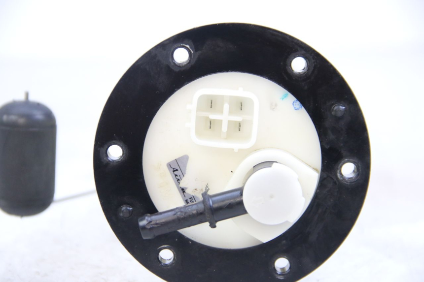 photo de FUEL PUMP YAMAHA XP T-MAX TMAX 500 (2004 - 2007) - Alternative perspective