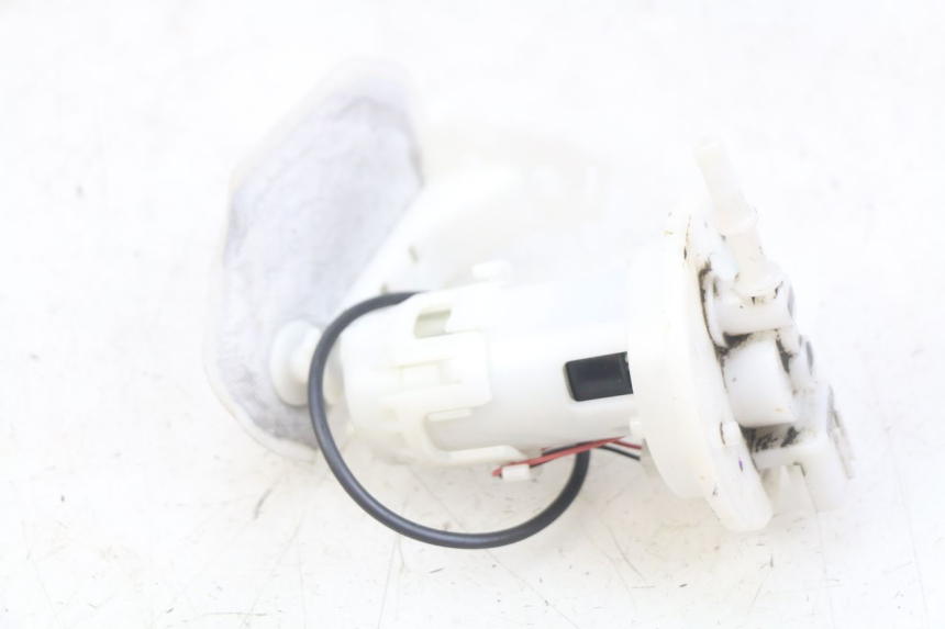 photo de FUEL PUMP PIAGGIO ZIP 4T 50 (2018 - 2020) - Fixing points details