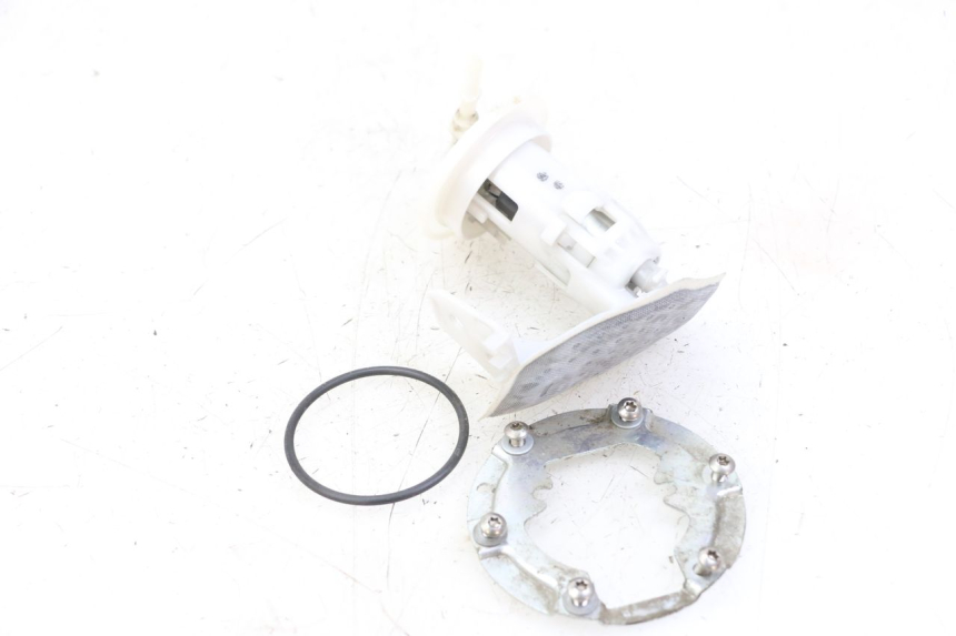 photo de FUEL PUMP PIAGGIO ZIP 4T 50 (2018 - 2020) - Fixing points details