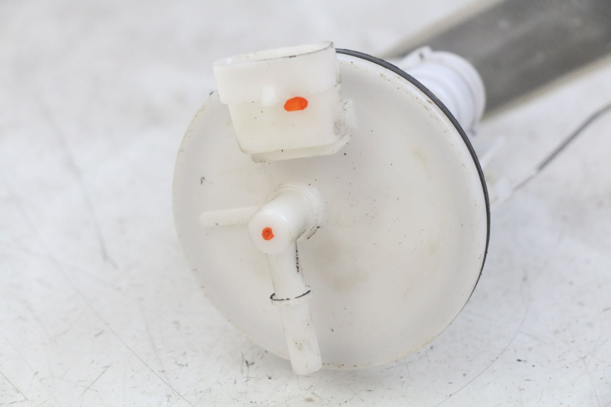 photo de FUEL PUMP UNIVERSAL BIKE ZN50QT-11B 50 (2018 - 2021) - Fixing points details