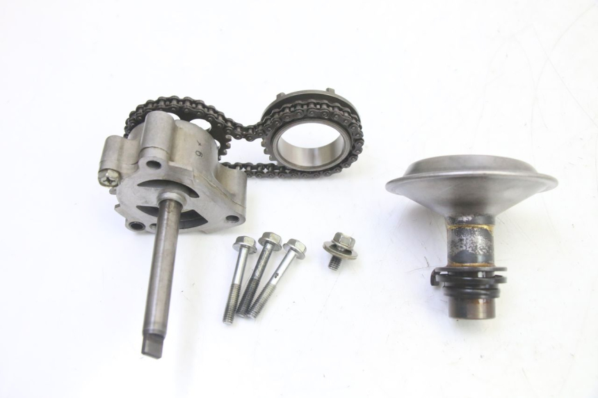 photo de OIL PUMP HONDA CBR RR FIREBLADE 900 (1992 - 1994) - Component detail