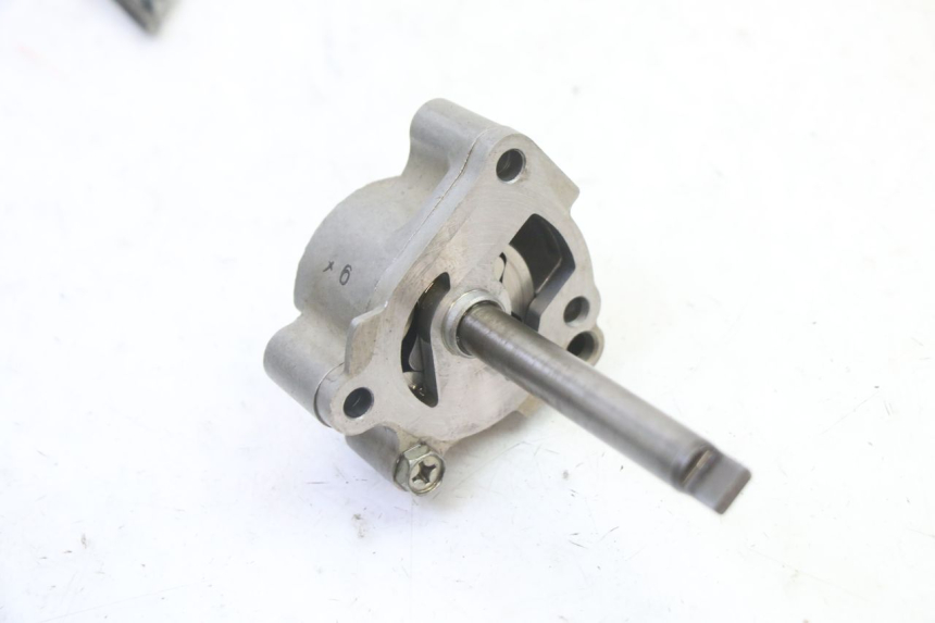 photo de OIL PUMP HONDA CBR RR FIREBLADE 900 (1992 - 1994) - Surface and material condition