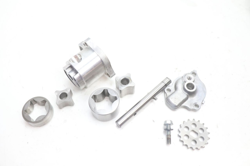 photo de OIL PUMP KAWASAKI ER-6 ER6 N 650 (2005 - 2009) - Alternative perspective