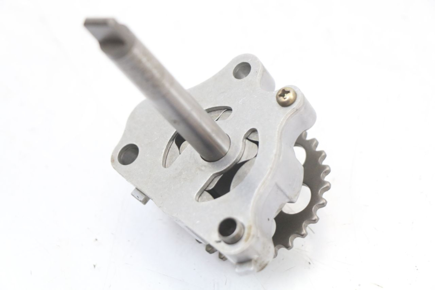 photo de OIL PUMP HONDA FJS SILVER WING SILVERWING 400 (2005 - 2008) - Alternative perspective