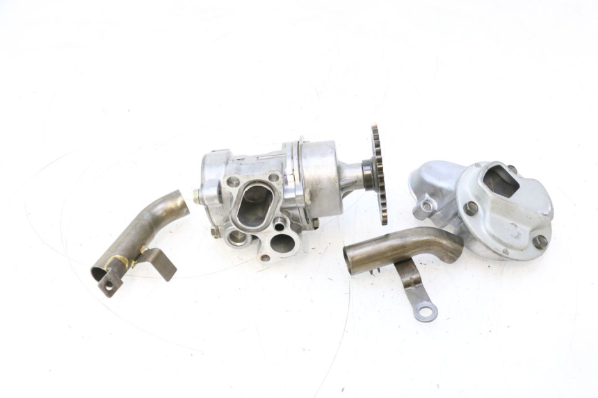 photo de OIL PUMP SUZUKI GSF N BANDIT 1200 (2001 - 2005) - Technical close-up