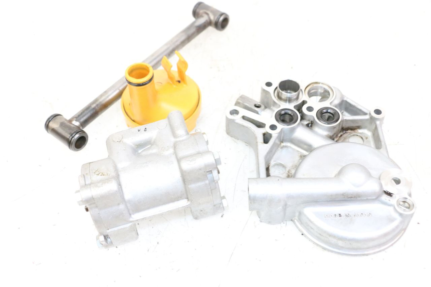 photo de OIL PUMP KAWASAKI GTR 1000 (1994 - 2004) - Alternative perspective
