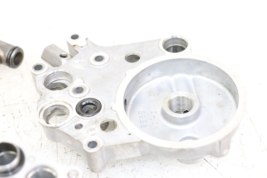 photo de OIL PUMP KAWASAKI GTR 1000 (1994 - 2004) - Surface and material condition
