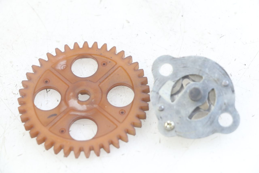 photo de OIL PUMP SYM MIO 50 (2011 - 2017) - Zoom on usage condition